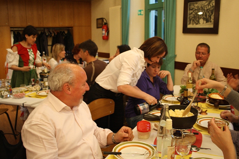 assemblea_e_cena_sociale_2011 (046).jpg